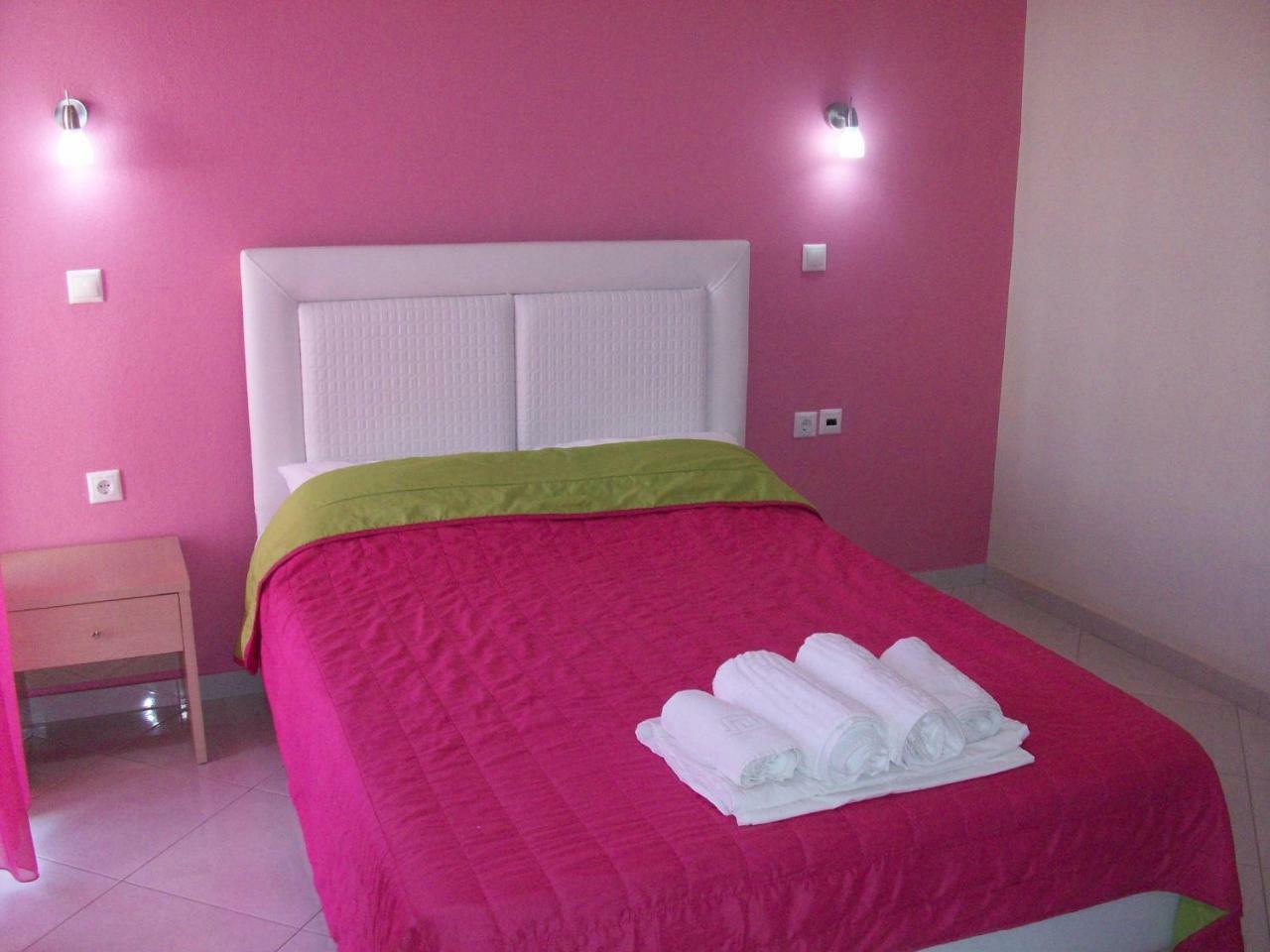 Mavridis Rooms 尼基季 外观 照片
